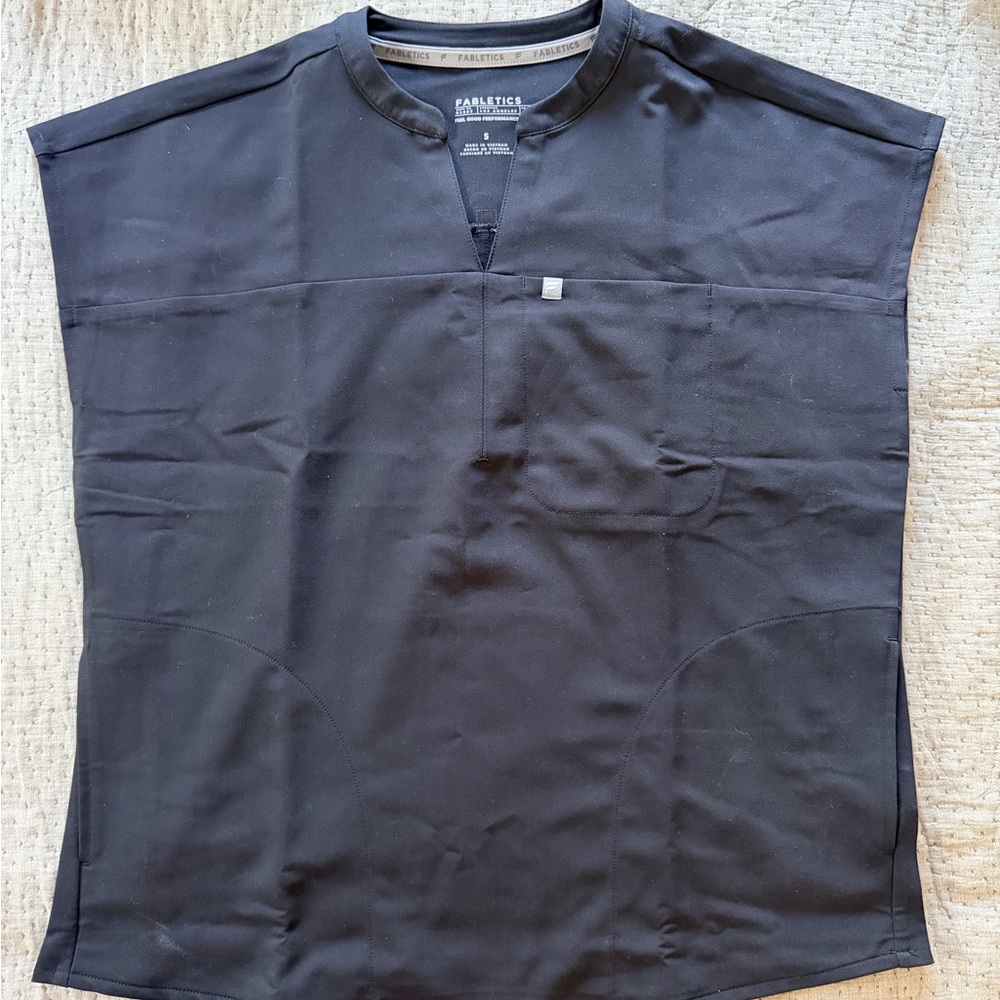 Fabletics Evolve Black Scrub top